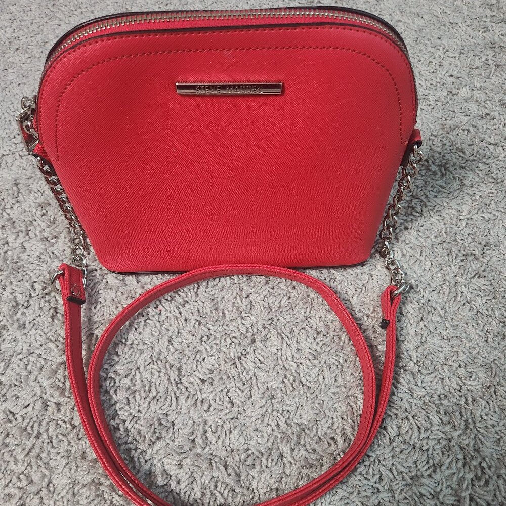 Steve Madden red crossbody bag